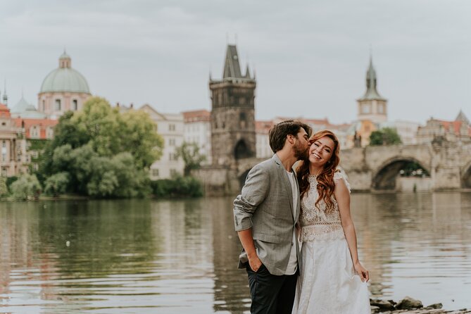 Photographer in Prague - Couple, engagement & portrait photoshoot - Clothing, comfort, and posing advice