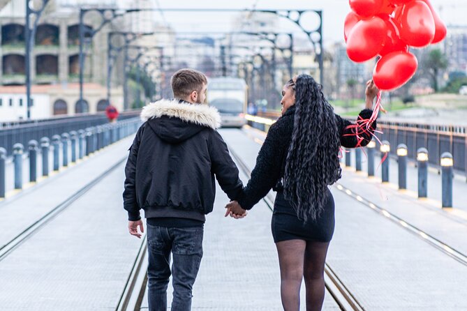 Photoshoot Unforgettable in Porto - Couple or Single - Private attention, basic English