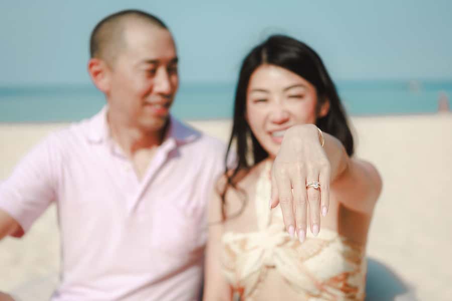 Phuket: couple photoshoot at Surin Beach - The 48-hour photo delivery