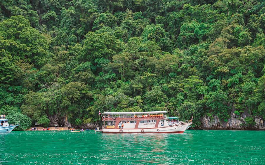 Phuket: Sunset Dinner in Phang Nga Bay by Big Boat - Key points at a glance