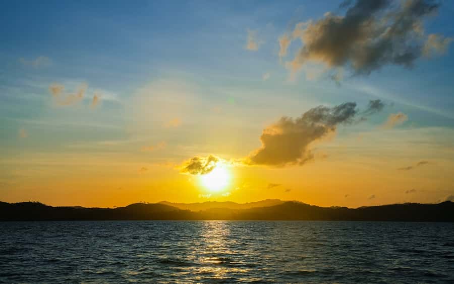 Phuket: Sunset Dinner in Phang Nga Bay by Big Boat - From your Phuket hotel to Ao Por Pier