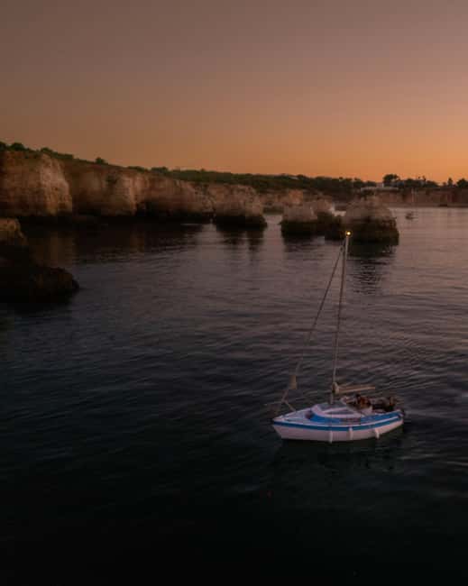 Portimão: Sunset Private Sailing Tour for Couples - Drinks, snacks, and the evening light