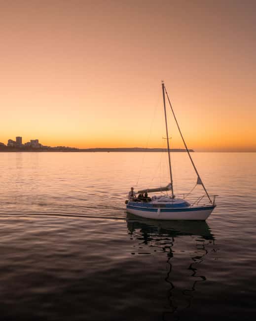 Portimão: Sunset Private Sailing Tour for Couples - Practical booking advice for Ferragudo