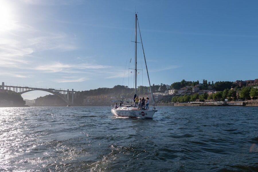 Porto: Romantic Sailboat Cruise - Starting at Marina da Afurada