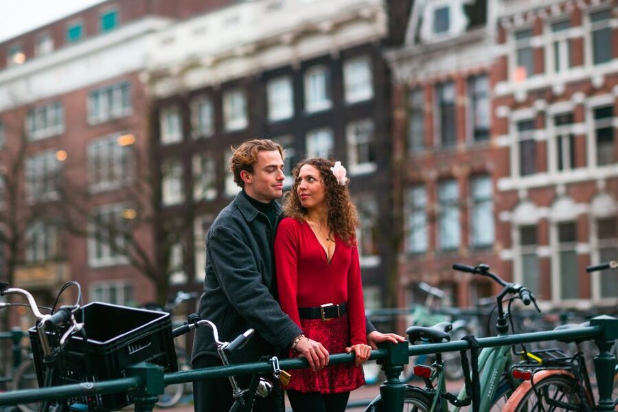 Premium Romantic Photoshoot Experience for Couples - Should you book the Nine Streets photoshoot?