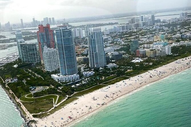 Private 60 Minute Romantic Air Tour with Champagne in Miami - South Beach, Surfside, Bal Harbour, and Sunny Isles