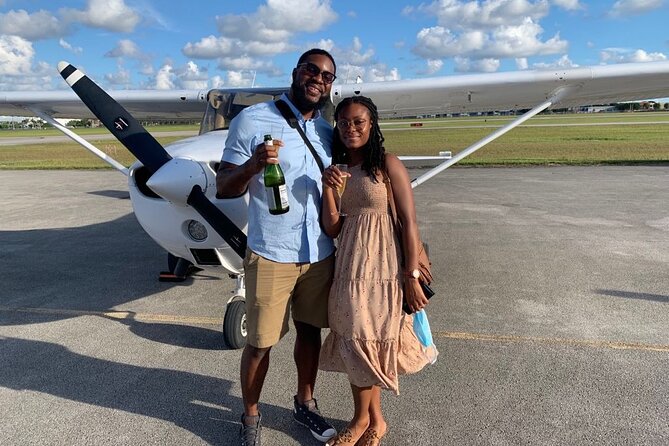 Private 60 Minute Romantic Excursion Air Tour with Champagne - Key Biscayne and Miami Beach from above