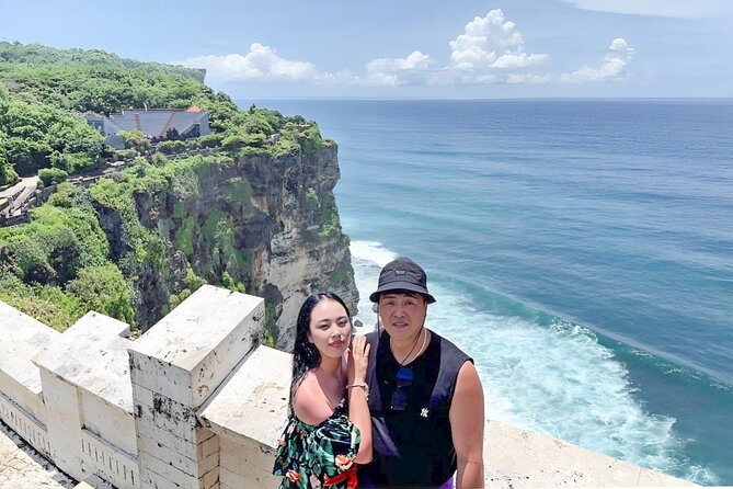 Private Bali Romantic Couple Tour with Parasailing Adventure - A romantic route from beach thrills to sunset seafood
