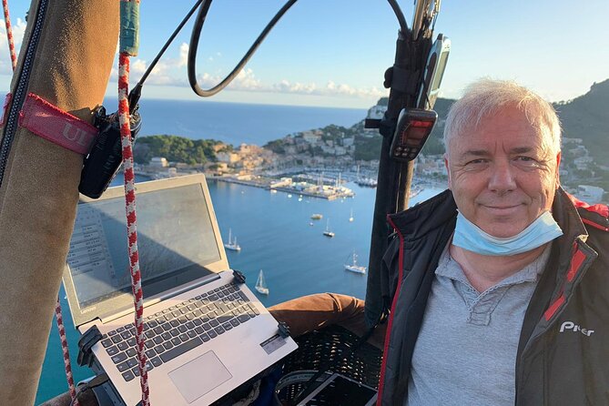 Private Balloon Flight Over Mallorca for Two People - The view from the basket