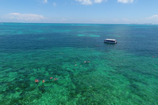 Private Catamaran for Weddings Bachelor Parties and Bridal Showers - Price and value for a group of 25 to 60