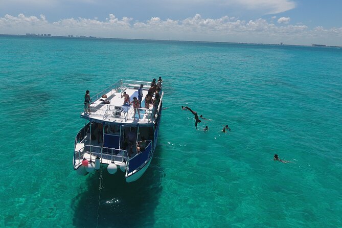 Private Catamaran for Weddings Bachelor Parties and Bridal Showers - Booking advice and cancellation terms