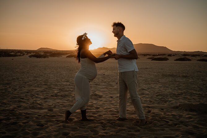 Private couple shooting - Corralejo Fuerteventura - How Erika shapes the experience