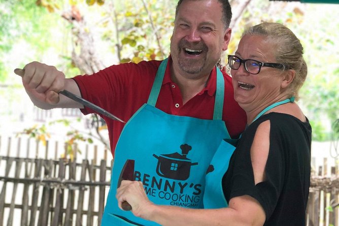 Private Dinner Cooking Class with Benny in Chiang Mai - A market visit before the cooking begins