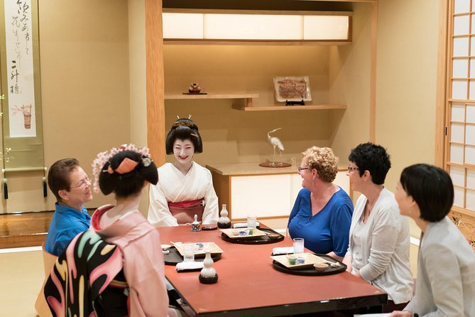 Private Dinner with Maiko and Geiko in Kyoto - Entering a Kyoto ochaya at 6:00 pm