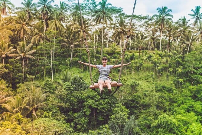 Private Floating Breakfast Jungle Swing and Romantic Spa in Ubud - A big Bali day from Seminyak to Ubud