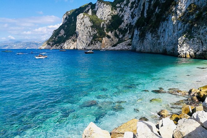 Private Island of Capri Boat Tour for Couples - What your skipper adds to the experience