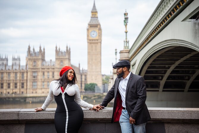 Private landmarks photoshoot for families and couples - Rain, timing, and the practical limits