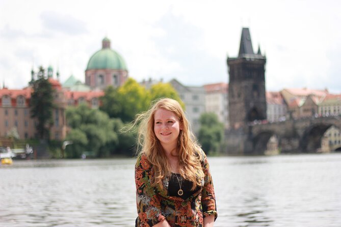 Private Prague Photoshoot for Individuals, Couples and Families - Making time for Prague Castle