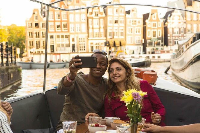 Private Romantic Canal Cruise Amsterdam with Bubbly and Snacks - From the UNESCO canal belt to the Golden Belt