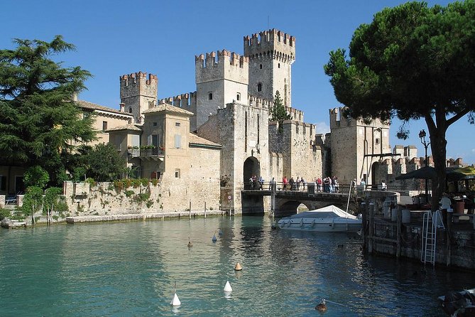 Private Romantic Motorboat Tour From Sirmione - Passing Villa Callas from the water