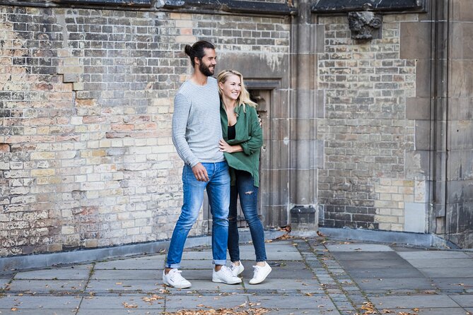 Private Romantic Urban & Street Photoshoot - Why this Hamburg photo walk works