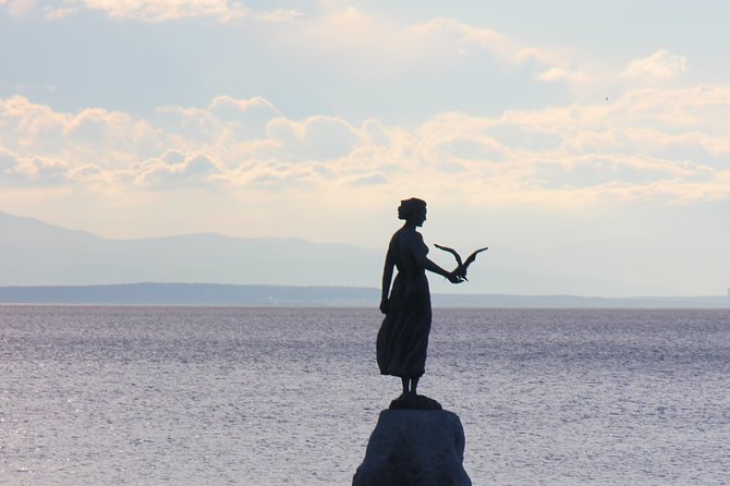 Private walking tour Opatija -Romantic spotlight of the Adriatic - The Maiden With the Seagull by the Sea