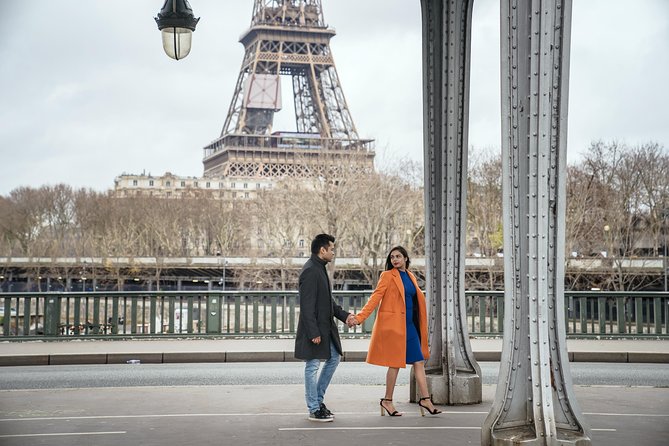 Proposal Photographer in Paris - Pont de Bir-Hakeim and Pont Alexandre III