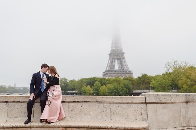 Proposal Photographer in Paris - Montmartre, the Seine, and Notre-Dame
