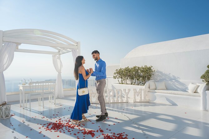 Proposal Photoshoot Santorini - How the one-hour itinerary unfolds