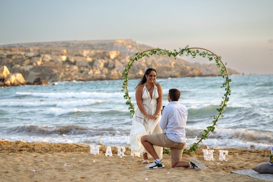 Proposal Photoshoot with Professional Photographer in Malta - What happens during the 90-minute session