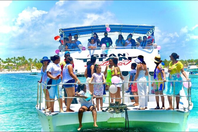 Punta Cana Party Boat (Only Adult) this Couple price - The boat ride and the party atmosphere