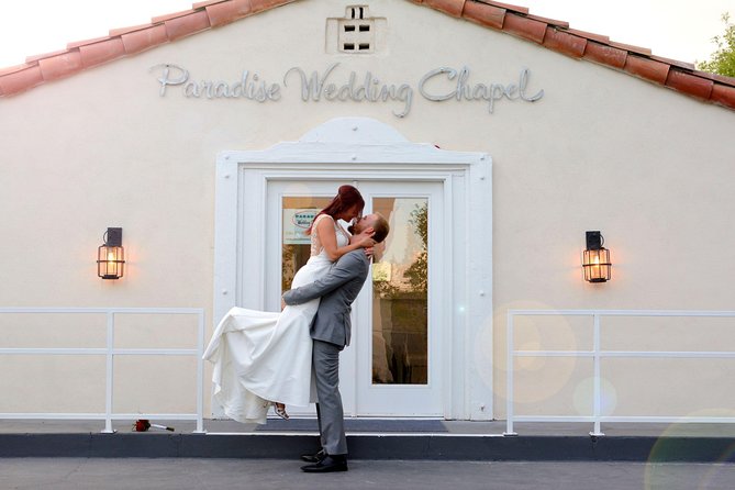 Quickie Las Vegas Wedding at Paradise Wedding Chapel - The most important distinction: legal signing, not a ceremony