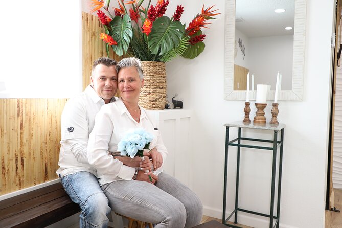 Quickie Sign and Go Wedding at Hawaiian Wedding Chapel - Small details that make a big difference