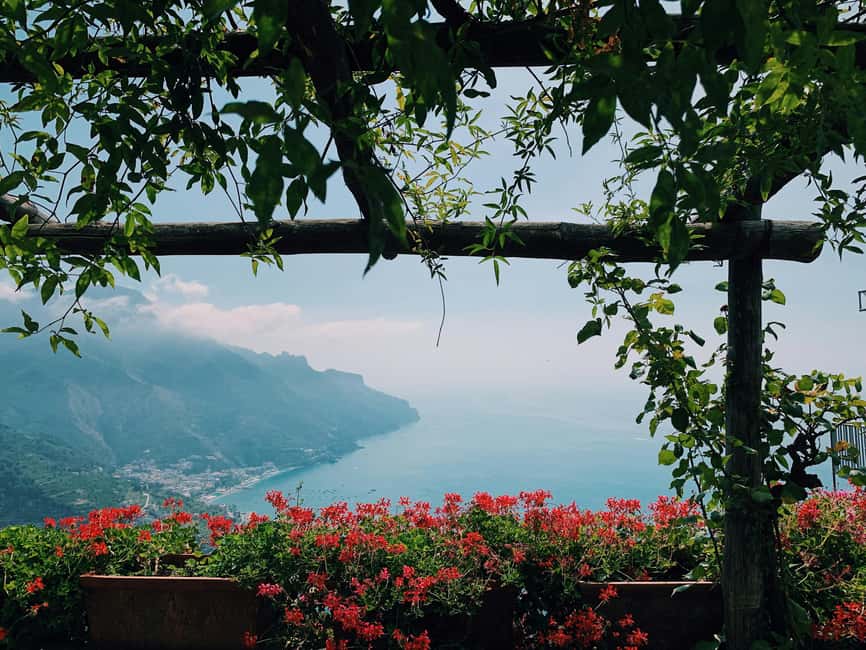 Ravello: the most romantic balcony on the Amalfi Coast - Torre del Greco and the road toward the mountains