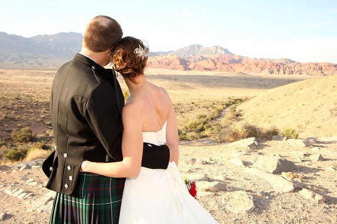 Red Rock Canyon Wedding by Private Limousine - Booking Tips for a Smoother Wedding Day
