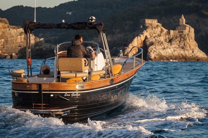 Romance in Cinque Terre: a boat trip at sunset, aperitif onboard - Manarola: Fortress Roots and a Famous Nativity