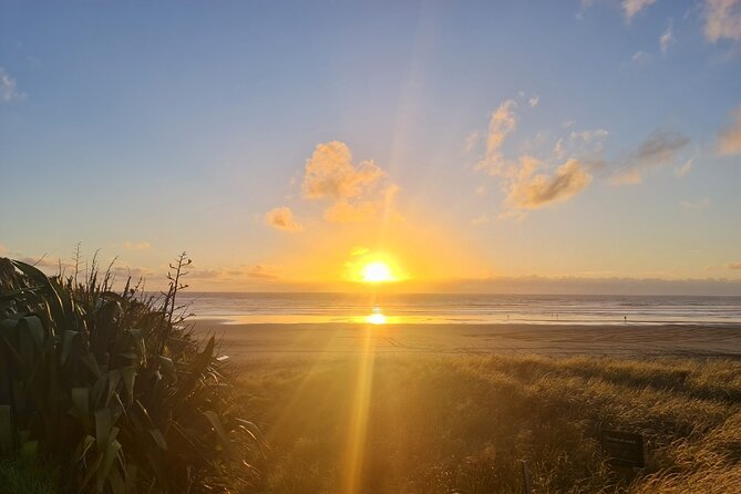 Romantic Auckland Sunset tour with Winery & Thermal pool - Who will enjoy this Auckland evening most