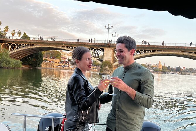Romantic boat ride 1h (private) - Puente de Isabel II and the Triana connection