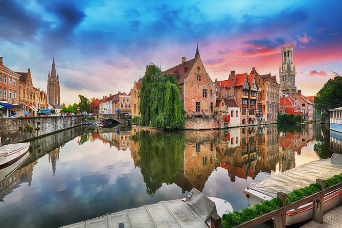 Romantic Bruges: Love Between the Canals Exploration Game - Churches, chocolate, and Bruges’ main square