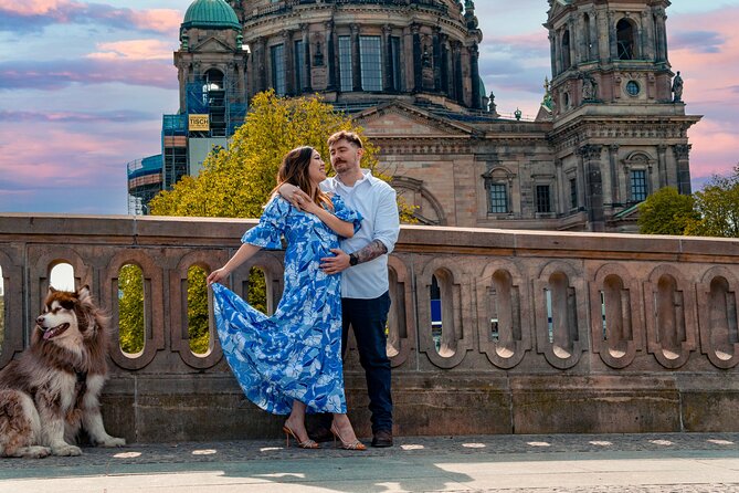 Romantic Couple Photoshoot in the Heart of Berlin - Timing, meeting details, and the late-arrival rule