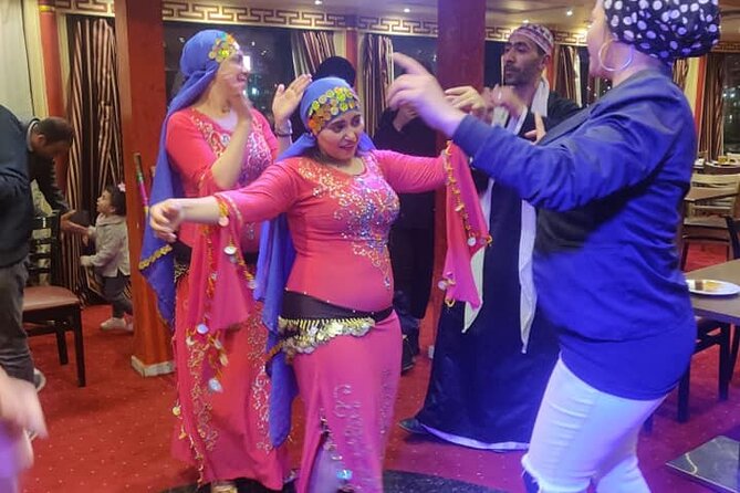 Romantic Dinner & Belly Dance Show by Nile River Cruise - Photos and meeting people on board
