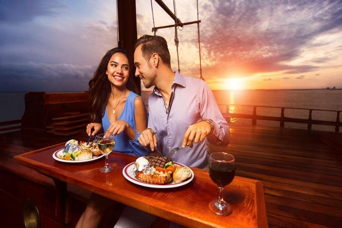 Romantic Dinner on a Spanish Galeon in Cancun - A Spanish galleon on Nichupté Lagoon