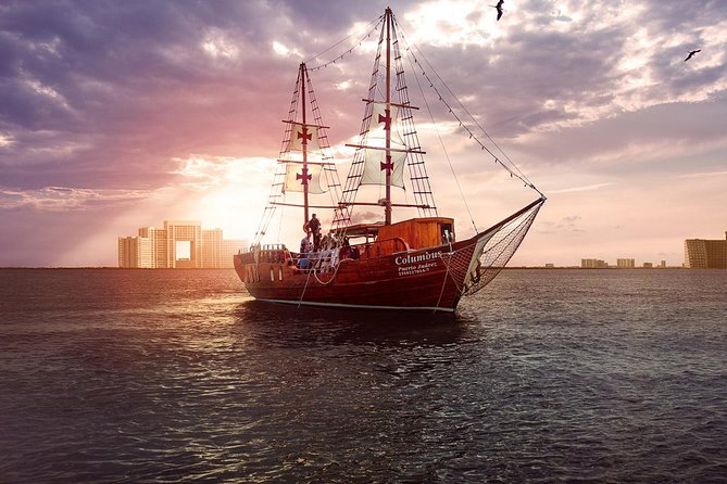 Romantic Dinner on a Spanish Galeon in Cancun - Comfort, space, and the boat itself