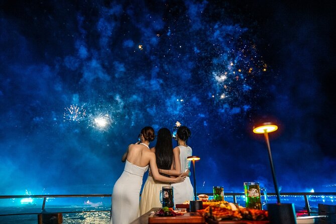 Romantic Dinner with Fireworks, Symphony & Kiss of the Sea Show - Symphony of the Sea at 19:45