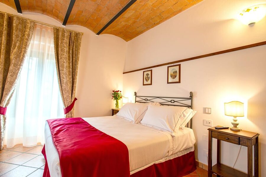 Romantic Escape in Tuscany with Overnight and Wine Tasting - Timing, access, and weather changes
