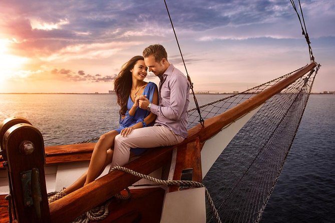 Romantic Experience Sunset Dinner Columbus in Cancun (2x1 price) - The fees and the 2x1 couple price