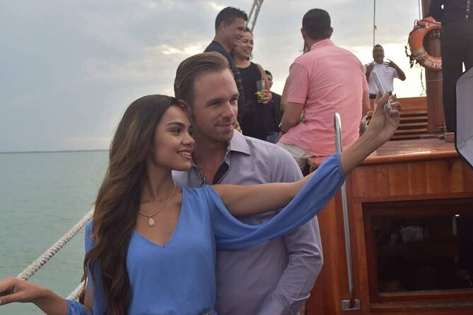 Romantic Experience Sunset Dinner Columbus in Cancun (2x1 price) - Weather, cancellation, and the right date