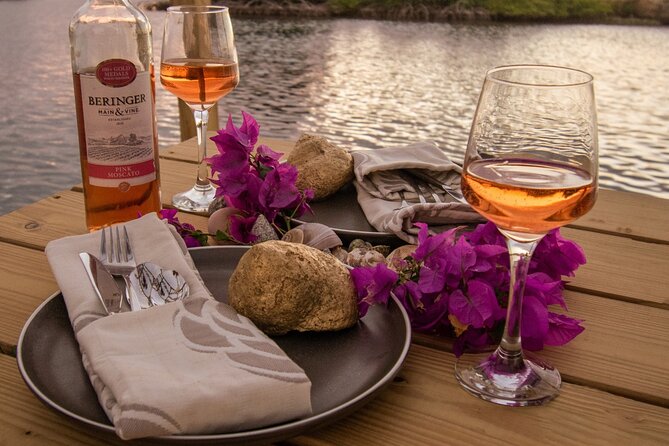 Romantic Floating Picnic Experience - From Shaker Cruising Bar to the floating picnic