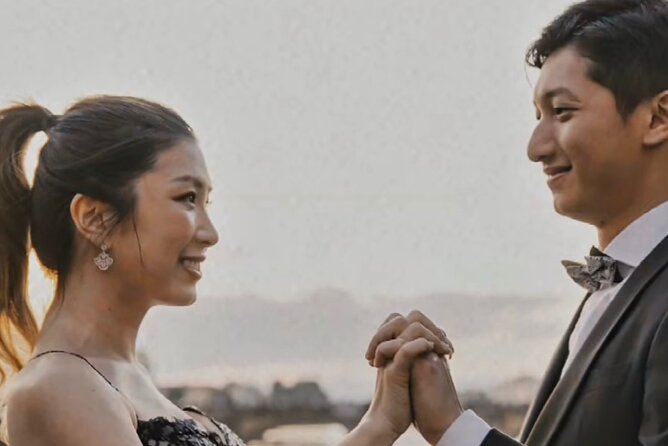 Romantic Florence Proposal & Wedding Photographer Experience - Meeting at Hotel Roma