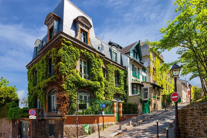 Romantic Montmartre: Paris Lost Lovers Exploration Game and Tour - What each stage adds to the walk